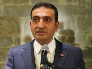 Görevinden uzaklaştırılan Beyoğlu Belediye Başkanı İnan Güney'e tahliye edildi