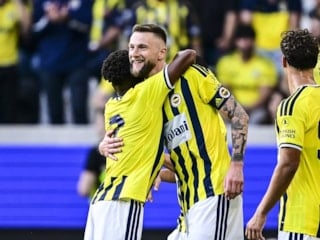 Fenerbahçe sezonu açtı: Admira Wacker'i 5-0 yendi