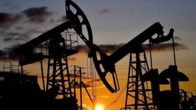 Trump'ın İran mesajı piyasaları sarstı: Petrol tırmandı, altın düştü