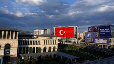 NATO Zirvesi'nden dikkat çeken anlar: Zirveye Erdoğan ve Trump damga vurdu