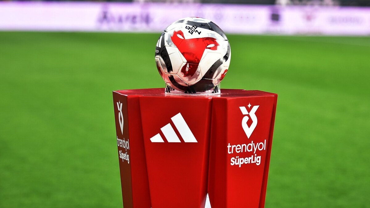 Süper Lig'de yeni sezonun fikstürü çekildi