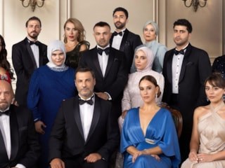 Kızılcık Şerbeti'nden ayrılan oyuncular buluştu! paylaşılan fotoğraf gündem oldu