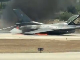 Yunan F-16’sı alevlere teslim oldu