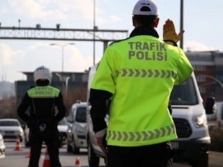 Çoğu sürücü cezası olduğunu bilmiyor: Yazın trafikte yapılan en büyük hata