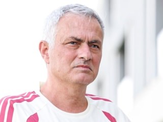 Jose Mourinho, Real Madrid'de göreve başladı