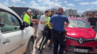 Erzurum'da hacze gelen icra görevlilerini engelleyen işçilere polis müdahale etti: 5 gözaltı