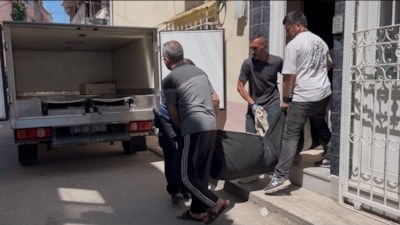 Bursa'da evinin merdivenlerinde düşen adam hayatını kaybetti