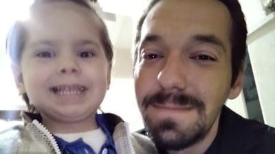 Yunanistan'da oğlu açlıktan ölen baba: İkiz çocuklarımın bana verilmesini istiyorum