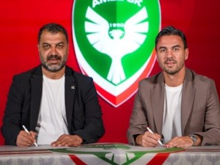 Amed Sportif Faaliyetler, Lumbardh Dellova'yı transfer etti