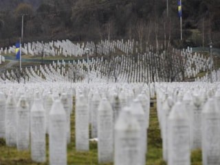 Hollanda'nın eski Savunma Bakanı: Srebrenitsa Soykırımı'ndan AB ve BM sorumlu