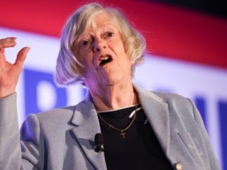 Eski İngiliz Bakan Ann Widdecombe evinde ölü bulundu: Cinayet şüphesi