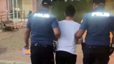 İzmir’de 27 yıl 2 ay hapisle hükümlü yakalandı