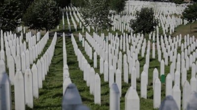 Srebrenitsa Soykırımı kurbanları 31'inci yıldönümünde anılıyor