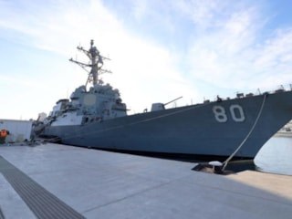 ABD savaş gemisi USS Roosevelt Mersin Limanı’na demirledi