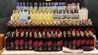Bursa'daki operasyonda 370 şişe sahte içki ve 600 litre etil alkol ele geçirildi