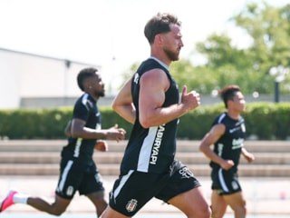 Salih Özcan, Beşiktaş'ta ilk idmanına çıktı