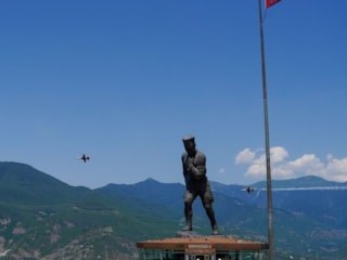 Türk Yıldızları'ndan Artvin semalarında nefes kesen prova uçuşu