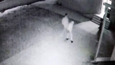 Kocaeli'de cami avlusunda uygunsuz anlar: Genç çifti uyaran imam darbedildi