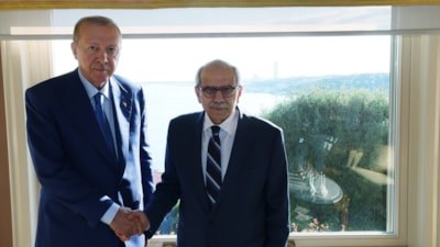 Cumhurbaşkanı Erdoğan’dan Lübnan Başbakanı Selam’a anlamlı hediye