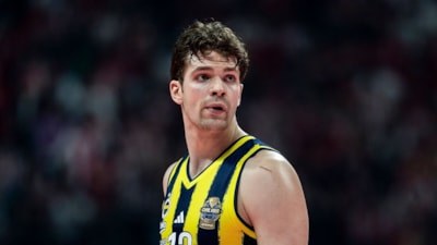 Dallas Mavericks, Tarık Biberovic'i kadrosuna kattığını duyurdu