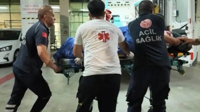 Kırıkkale'de yola araç park eden şahsı av tüfeğiyle vurdu