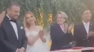 Meral Akşener, İzmit'te bir nikahta şahitlik yaptı