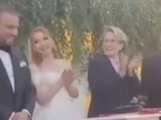 Meral Akşener, İzmit'te bir nikahta şahitlik yaptı