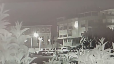 Antalya'da balkonda çakmakla oynayan çocuk yangına neden oldu