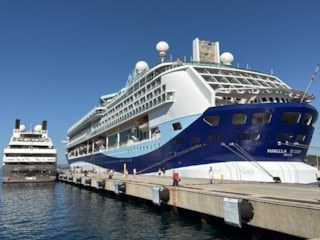 Bodrum'a iki kruvaziyerle 2 bine yakın turist geldi