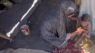 Gazze'de sıcakla ve susuzlukla mücadele eden Filistinliler yaşadıkları zorlukları anlattı