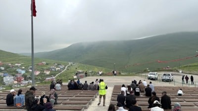 Ardahan'da Atatürk silüetine bulut engeli