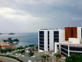 Aydın Kuşadası'nda otelde kalan 28 tatilci zehirlendi