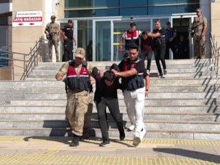 Şanlıurfa'da cinsel saldırı iddiasıyla 14 şüpheli tutuklandı