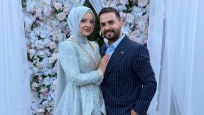 Kadir Ezildi kardeşinin düğününde şovunu yaptı! Adeta para saçtı
