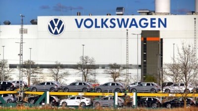 Volkswagen'den acil küçülme planı: Otomobillerin yarısına veda edecek