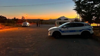 Kayseri'de kaza yapan sürücü dehşet saçtı: 1 ölü, 1’i polis 2 yaralı