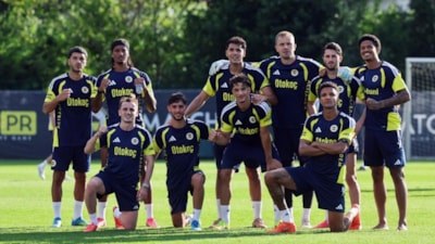 Fenerbahçe, yeni sezon hazırlıklarını sürdürüyor