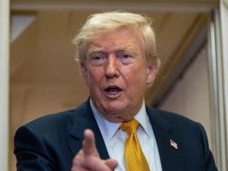 Donald Trump: Hürmüz Boğazı'nı ele geçiriyoruz