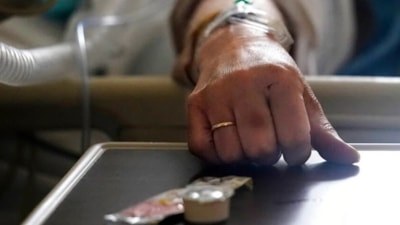 Fransa'da 'ölmeye yardım' yasası parlamentodan geçti