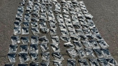Tuzla'da otobüsten cephanelik çıktı: Gizli bölmede 120 ruhsatsız silah bulundu