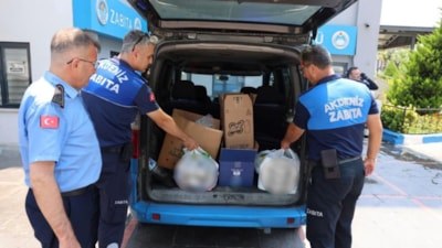 Mersin'de zincir markette skandal denetim: Tarihi geçmiş 135 ürün toplatıldı