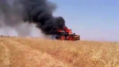 Diyarbakır'da yanan biçerdöver için örnek dayanışma