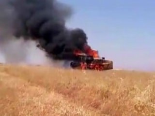 Diyarbakır'da yanan biçerdöver için örnek dayanışma