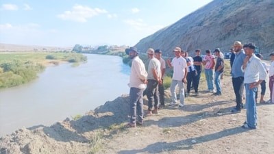 Muş'ta akarsuya düşen kardeşlerden biri hayatını kaybetti, diğeri aranıyor