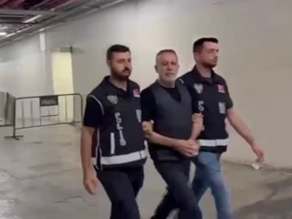 Haluk Levent: Bana fazla güvenmeyin, her an satabilirim
