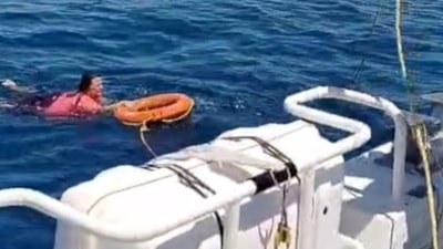 Aydın'da yüzerken 2 mil uzağa açılan kadın kurtarıldı