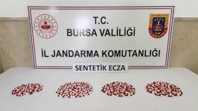 Bursa'da 1098 adet sentetik ecza ele geçirildi