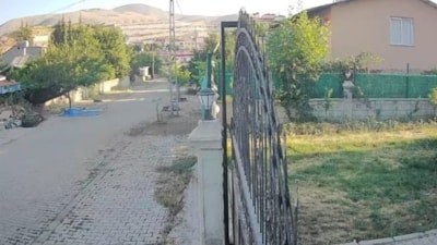 Malatya'daki deprem anı kameralara yansıdı