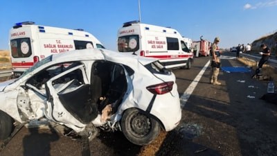 Şanlıurfa'da feci kaza: 2 kişi can verdi, 9 kişi yaralandı