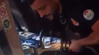Yalova'da asansörde mahsur kalan 9 kişi kurtarıldı